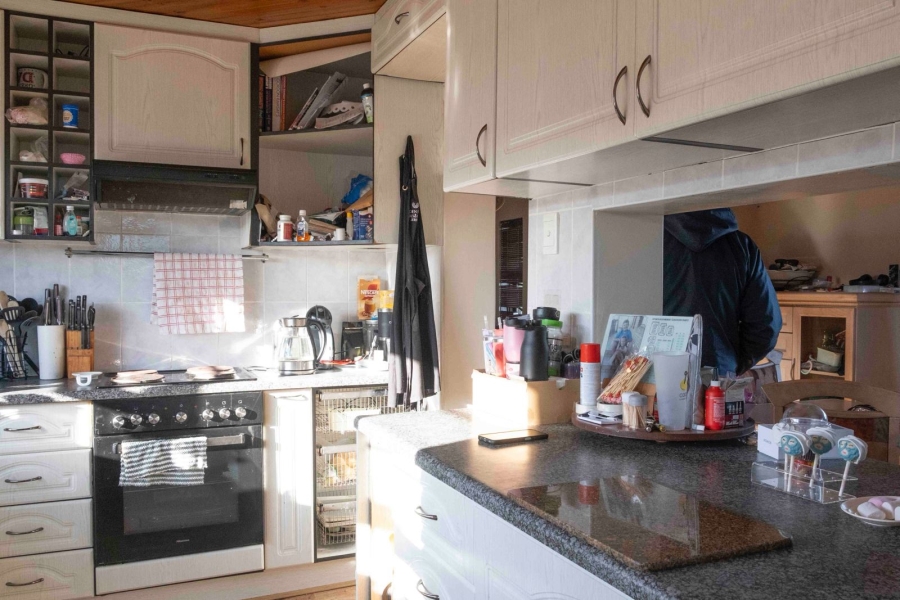 7 Bedroom Property for Sale in Dana Bay Western Cape